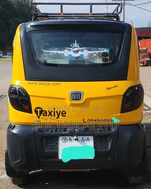 New Bajaj Qute 2022 Yellow