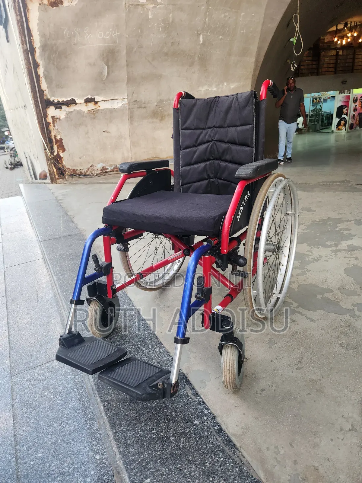 Wheelchair者的foldable Detachable Arm Wheelchair延誤wheelchair考生wheelchair