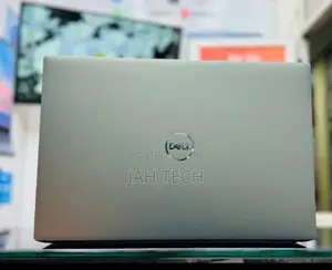 New Laptop Dell Precision 5550 16GB Intel Core I7 SSD 512GB