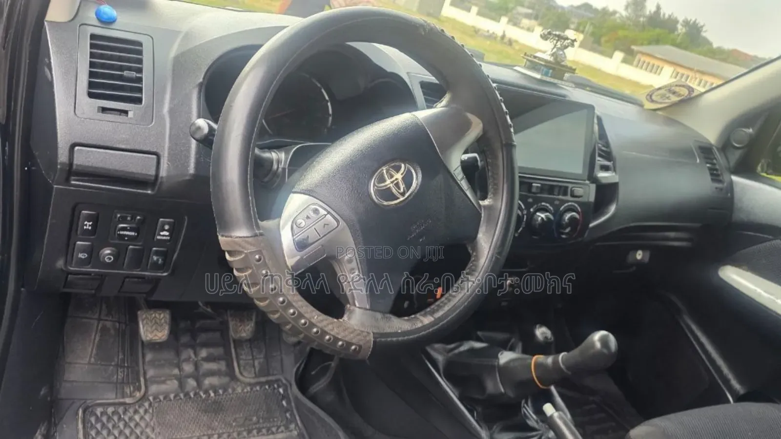 Toyota Hilux 2014 Matt Black