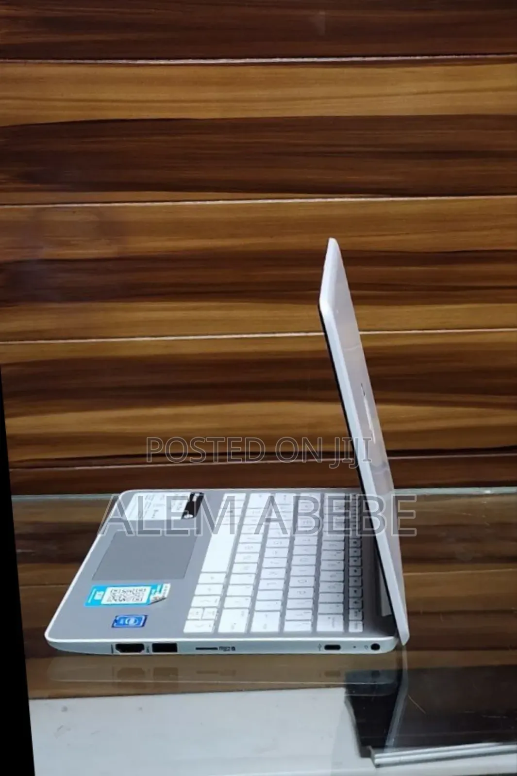 New Laptop HP Stream Notebook 4GB SSD 640GB