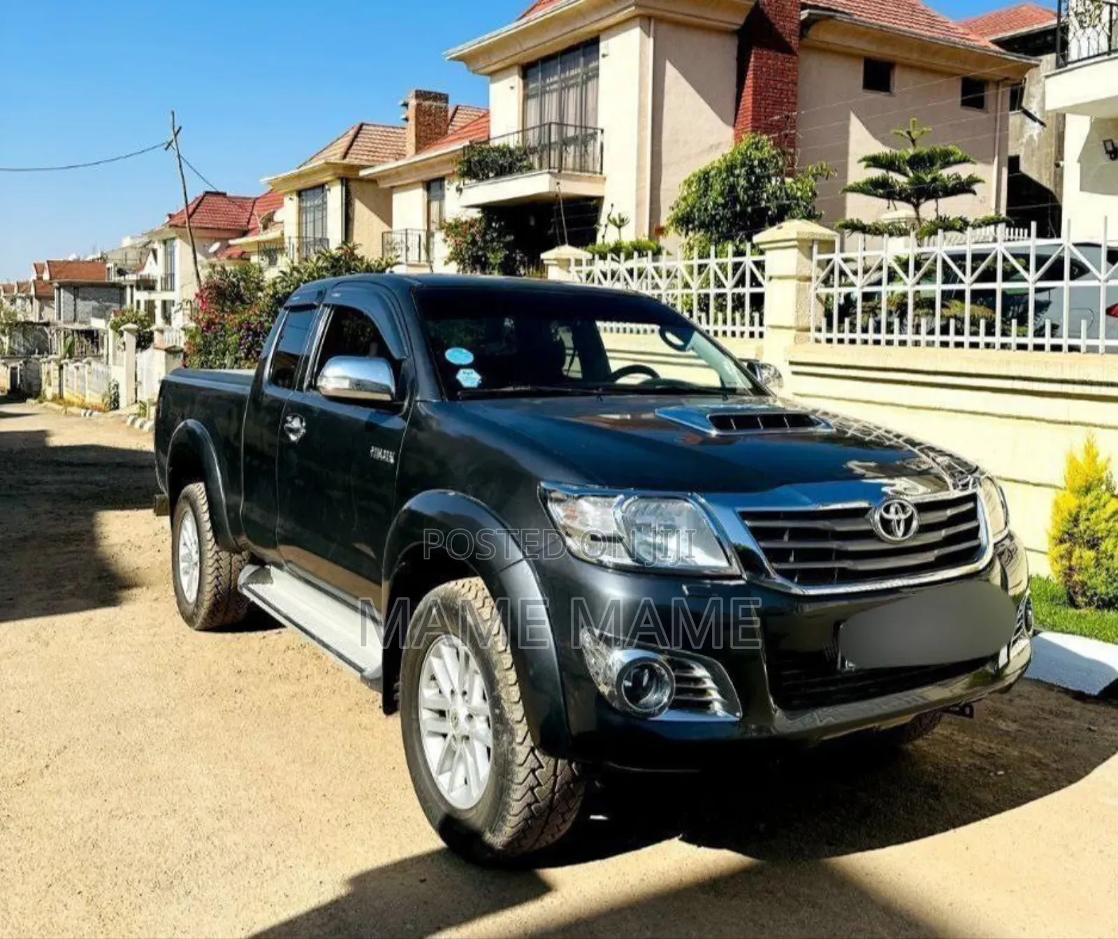Toyota Hilux 2014 Black