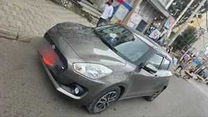 Suzuki Swift 2022 Gray