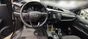 Toyota Hilux 2021 Gray