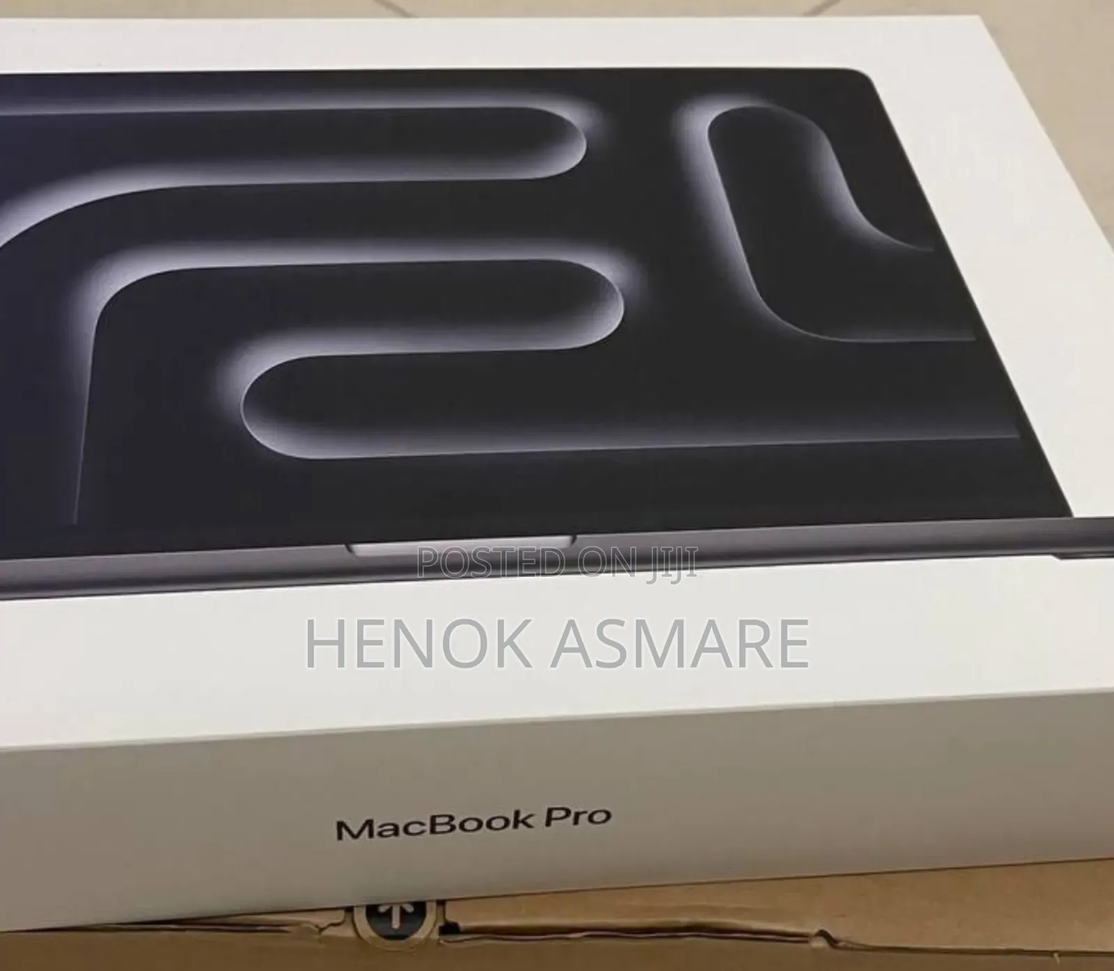 New Laptop Apple MacBook Pro 24GB Apple M4 SSD 512GB