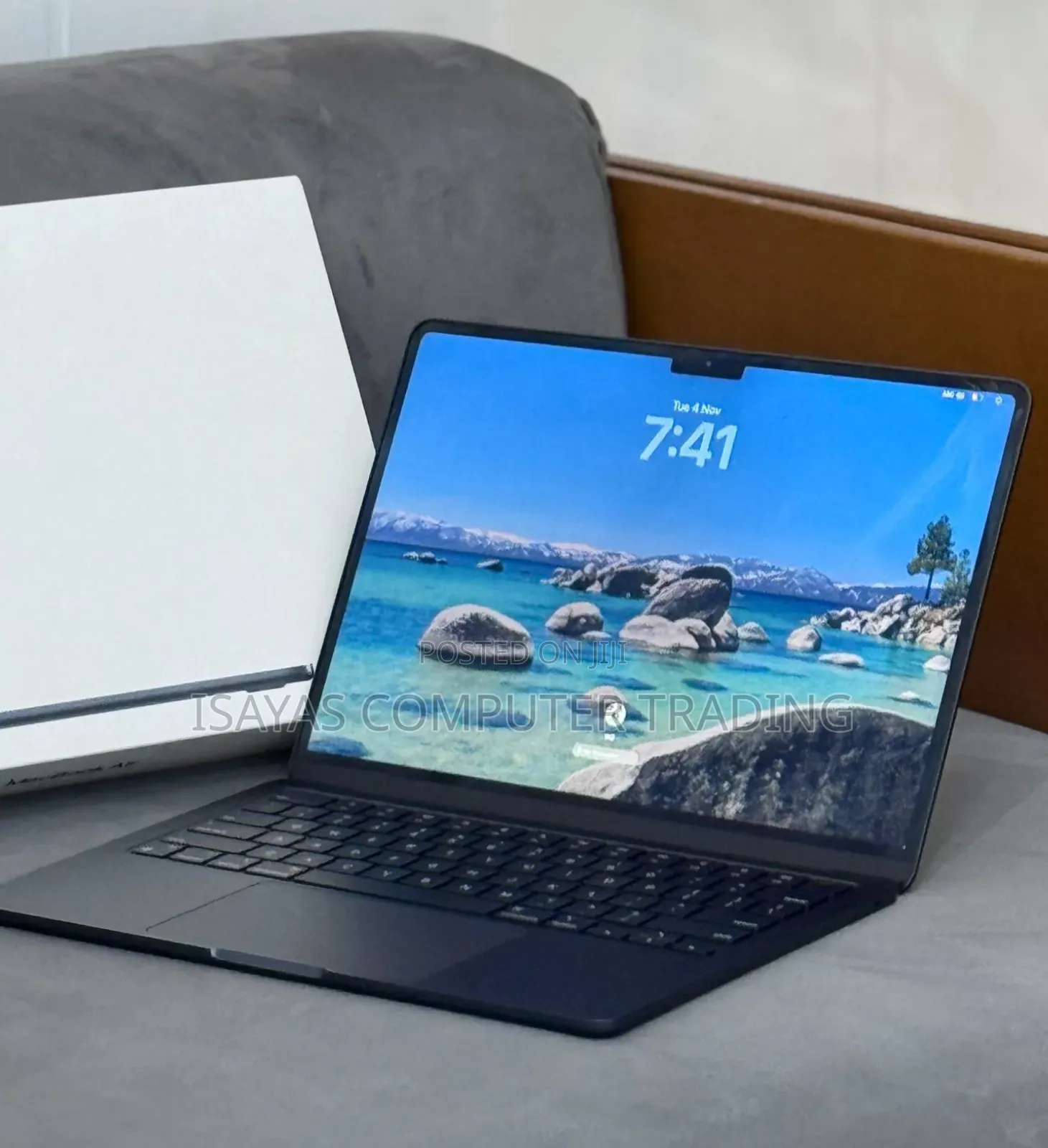 New Laptop Apple MacBook Air 2022 M2 16GB SSD 512GB