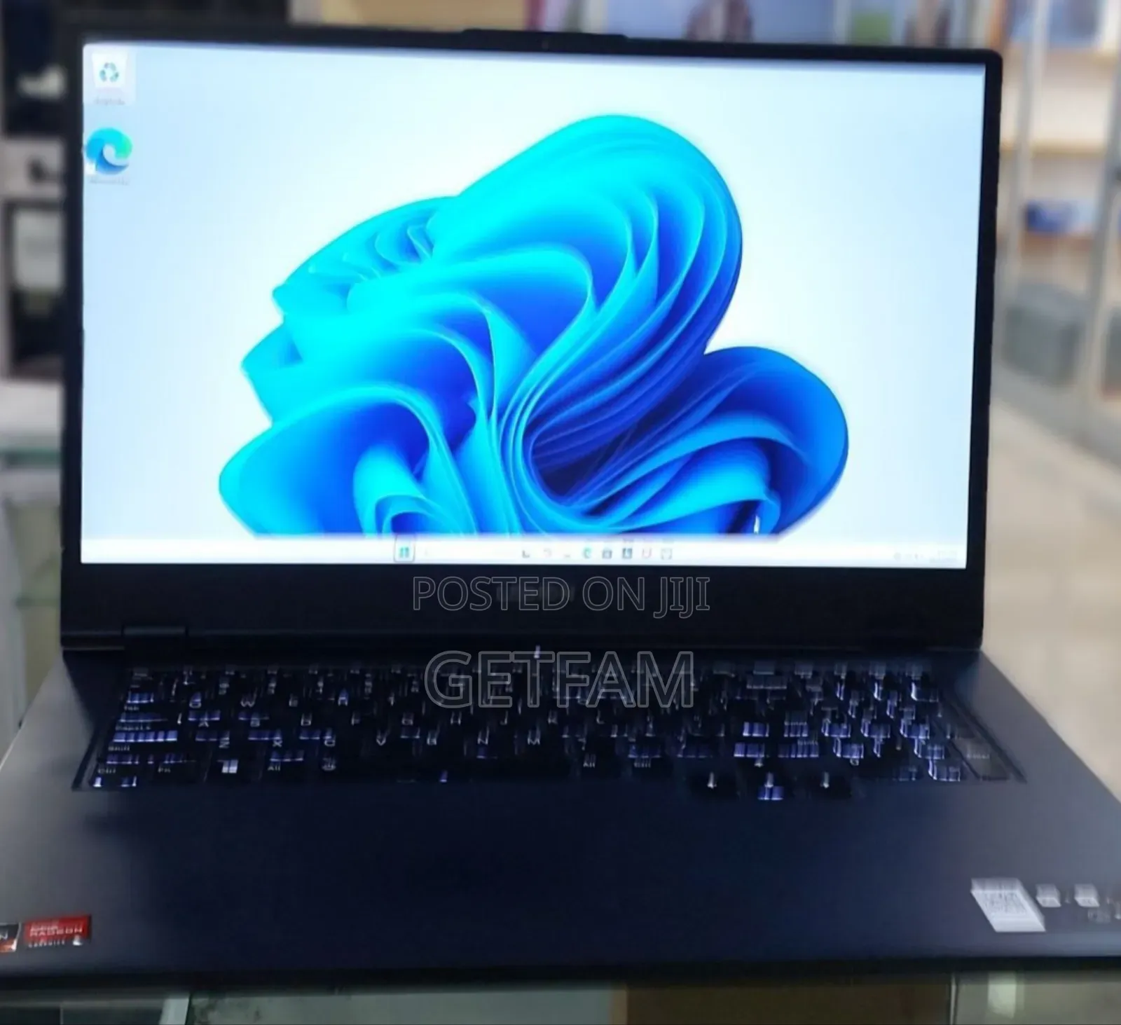 New Laptop Dell XPS 15 16GB AMD Ryzen 7 SSD 1T