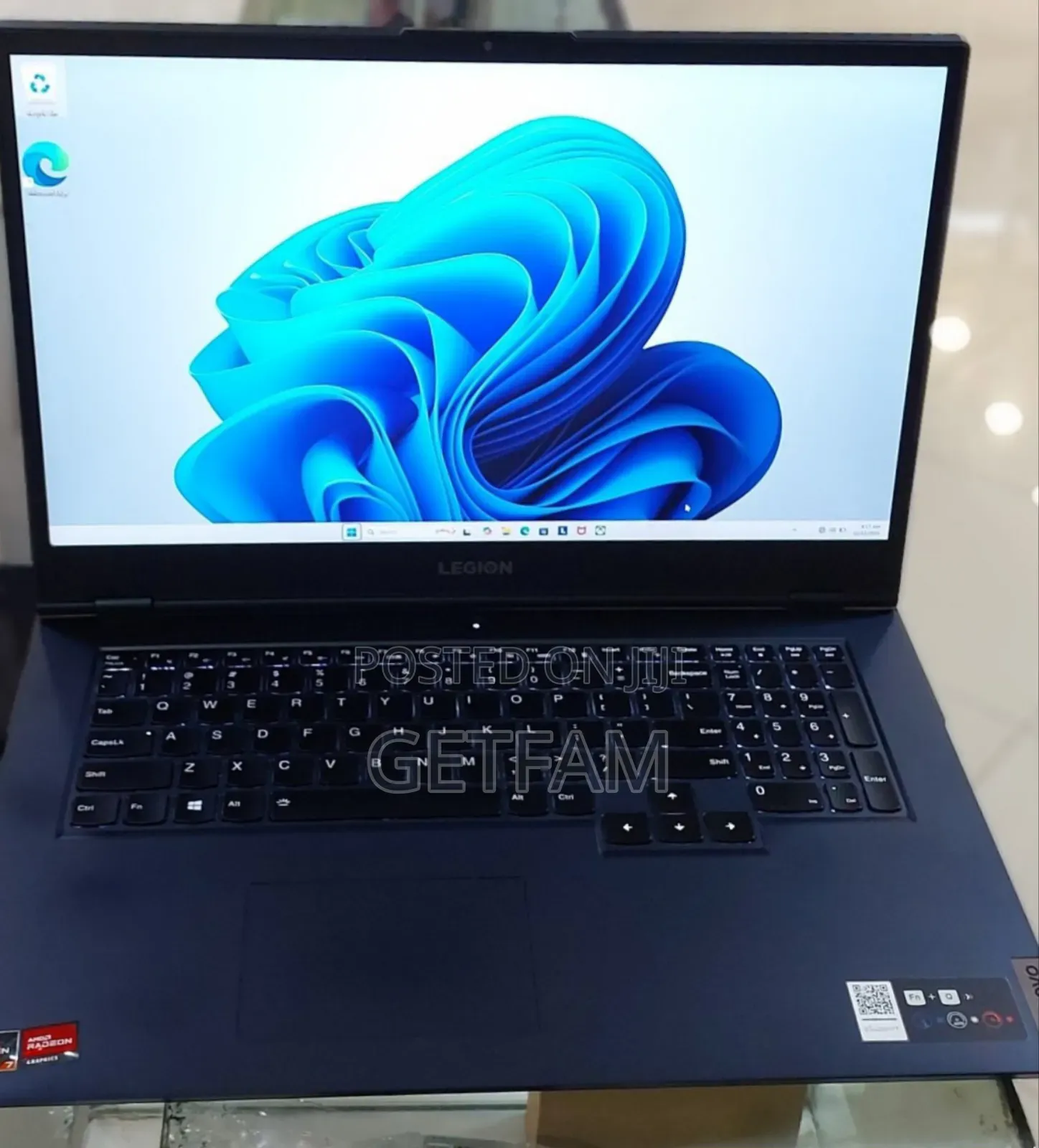 New Laptop Dell XPS 15 16GB AMD Ryzen 7 SSD 1T