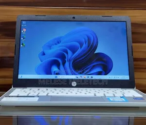 New Laptop HP Stream Notebook 4GB Intel Celeron SSD 60GB