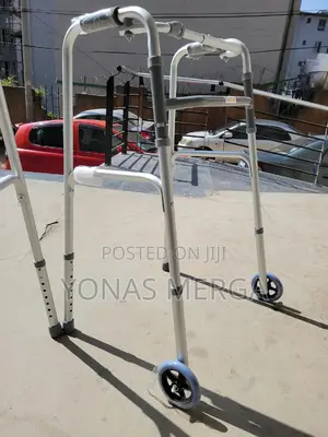 Photo - Adjustable Height Walker嫳爹walker With Functionality岠人walker//Walker