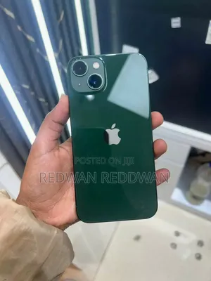Photo - Apple iPhone 13 128 GB Green