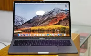 Photo - New Laptop Apple MacBook Pro 2019 16GB Intel Core I5 SSD 256GB