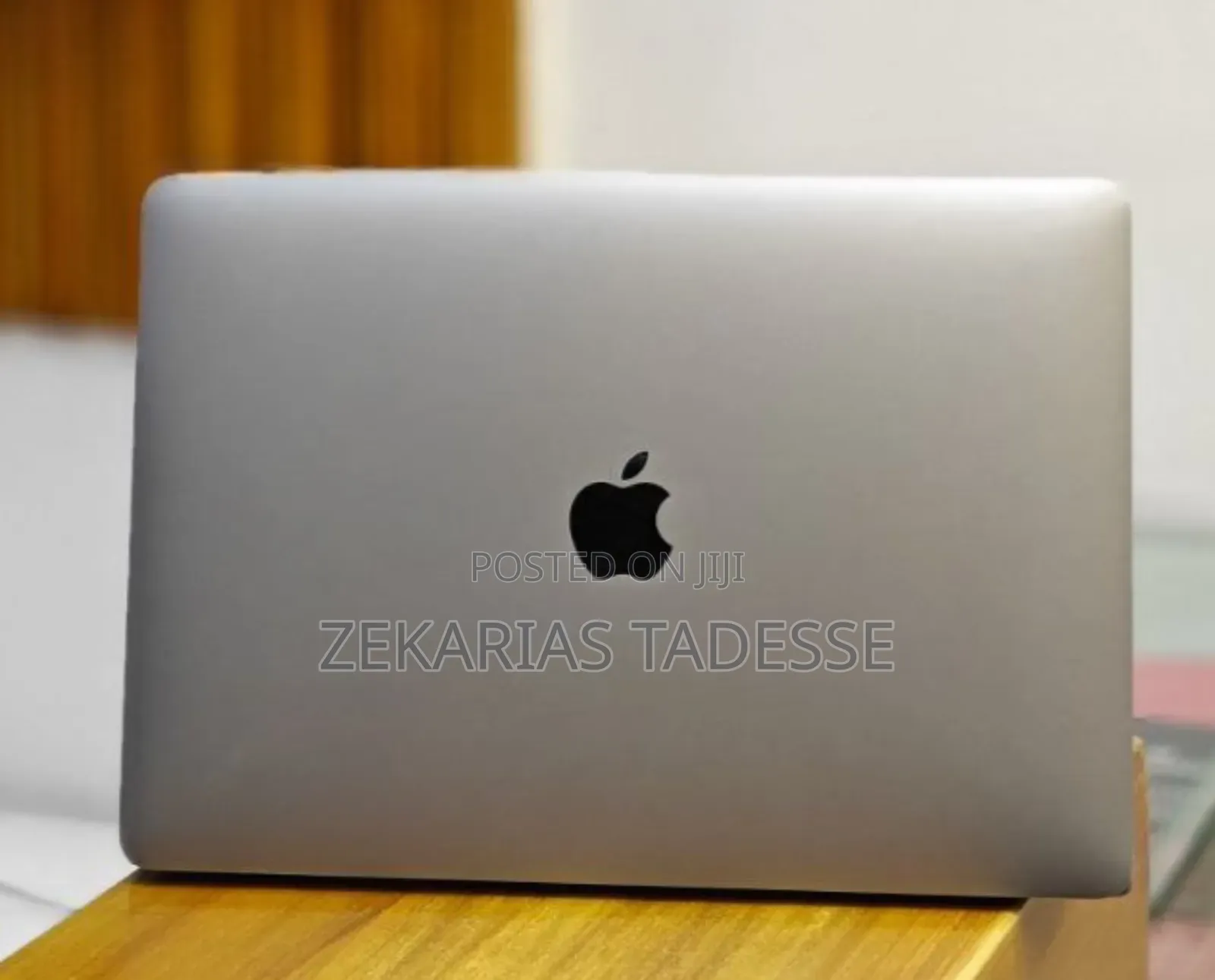 New Laptop Apple MacBook Pro 2019 16GB Intel Core I5 SSD 256GB
