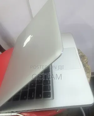 Photo - New Laptop Apple MacBook Pro 2010 8GB Intel HDD 1T