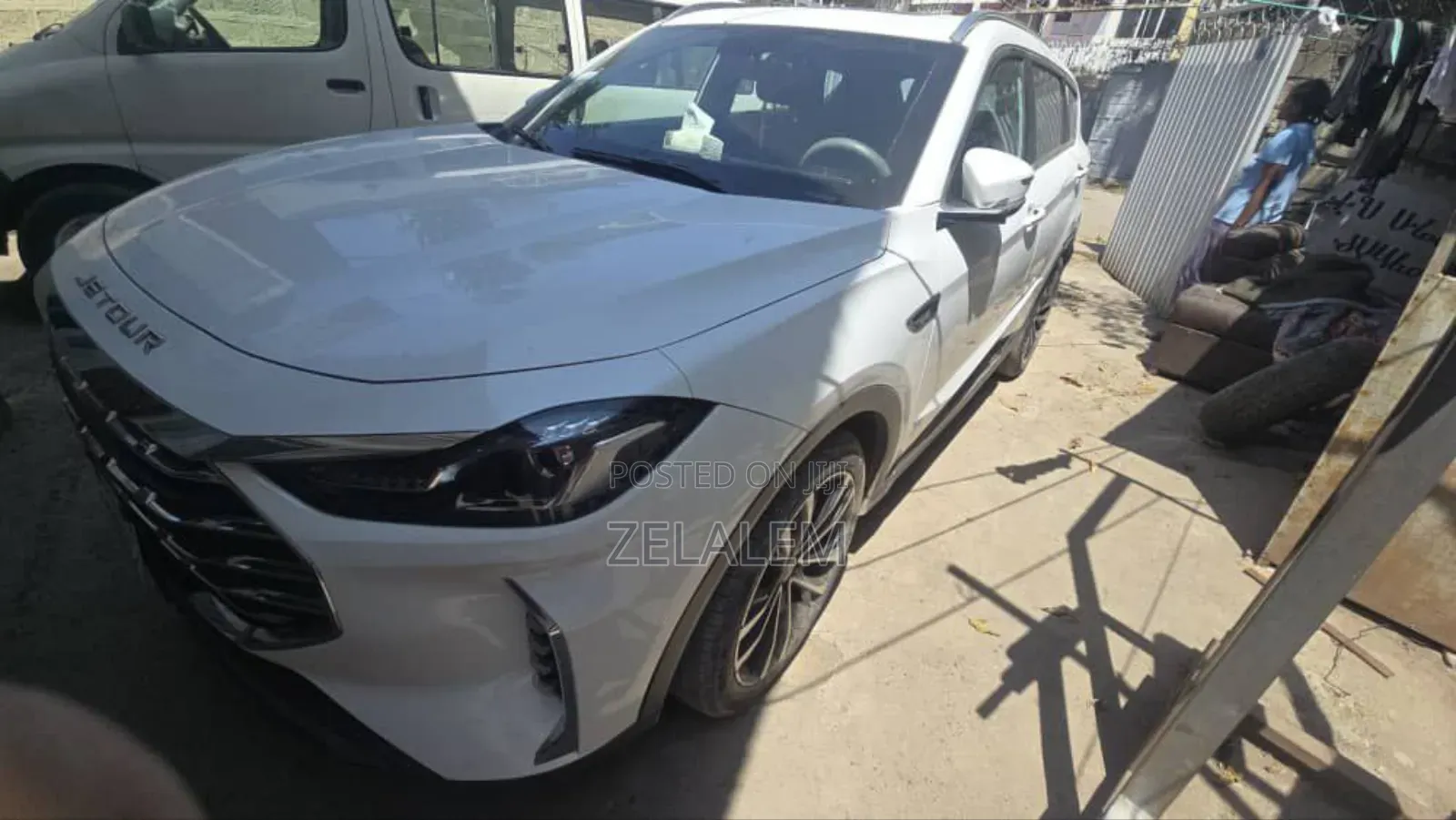 Jetour X70 Plus 2022 White