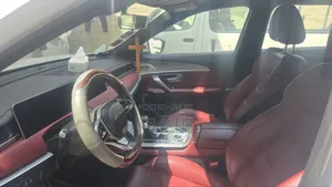 Jetour X70 Plus 2022 White