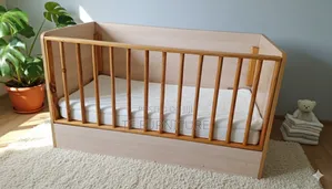 Photo - Kids Bed. (Crib)