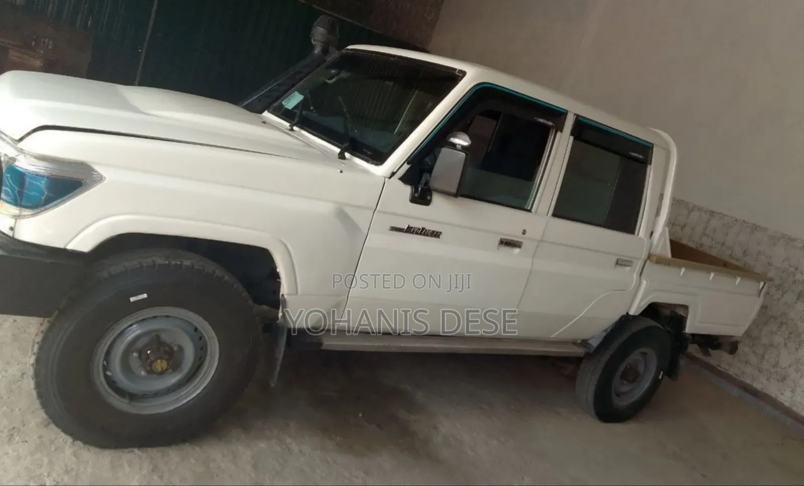 Toyota Land Cruiser 2018 White