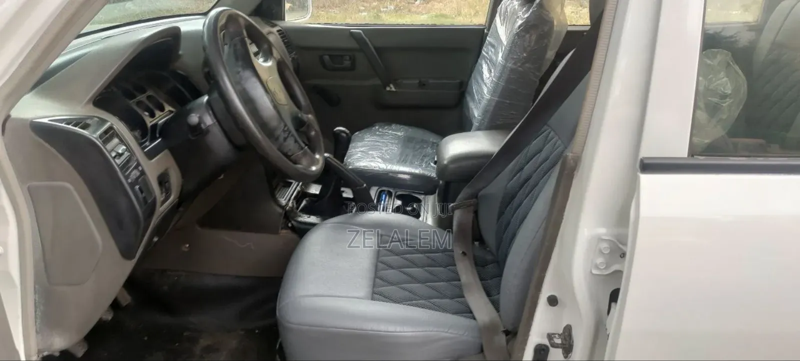 Mitsubishi Pajero 2005 White