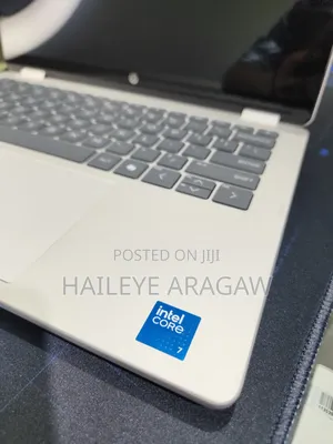 New Laptop HP OmniBook 5 Flip 16GB Intel Core Ultra 7 SSD 1T