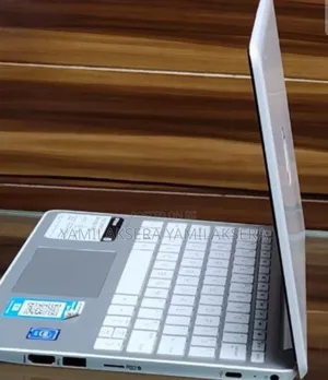 New Laptop HP Stream Notebook 4GB Intel Pentium SSD 60GB