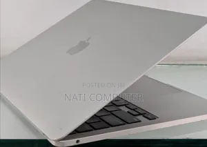 Photo - New Laptop Apple MacBook Air 2022 M2 8GB Apple M2 SSD 256GB