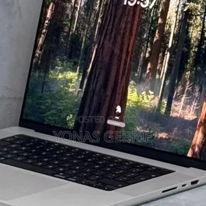 New Apple MacBook Pro 2024 M4 Max 16-Inch 24GB Apple M4 Pro SSD 512GB