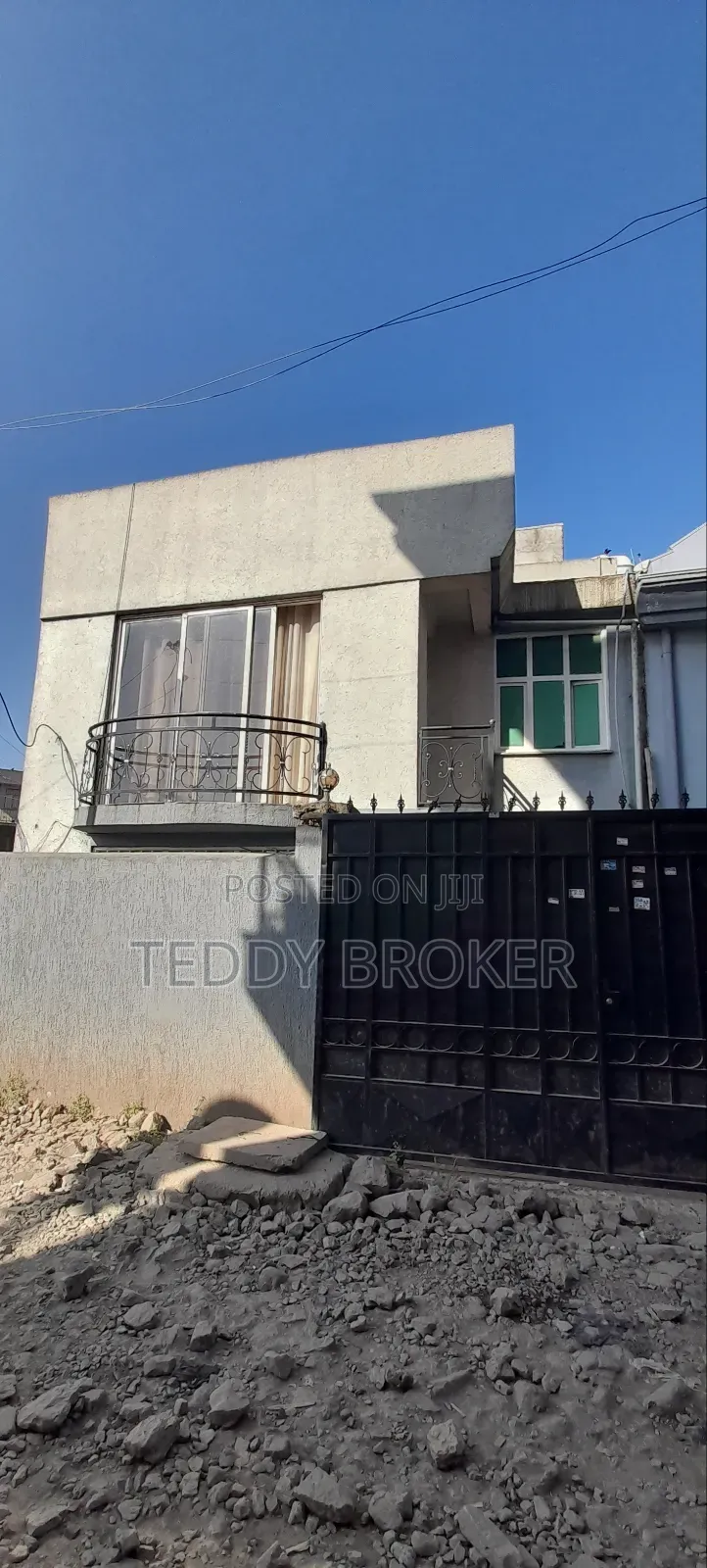 3bdrm House in Haile Garment, Nifas Silk-Lafto for sale