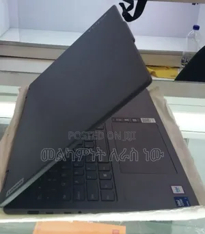 New Laptop Lenovo Yoga 7i 16GB Intel Core Ultra 7 SSD 1T