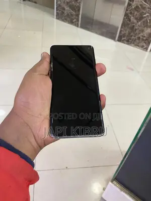 Photo - Samsung Galaxy S10 512 GB White