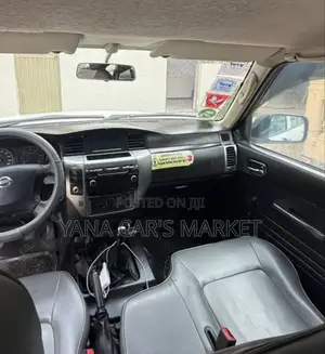 Nissan Patrol 2010 White