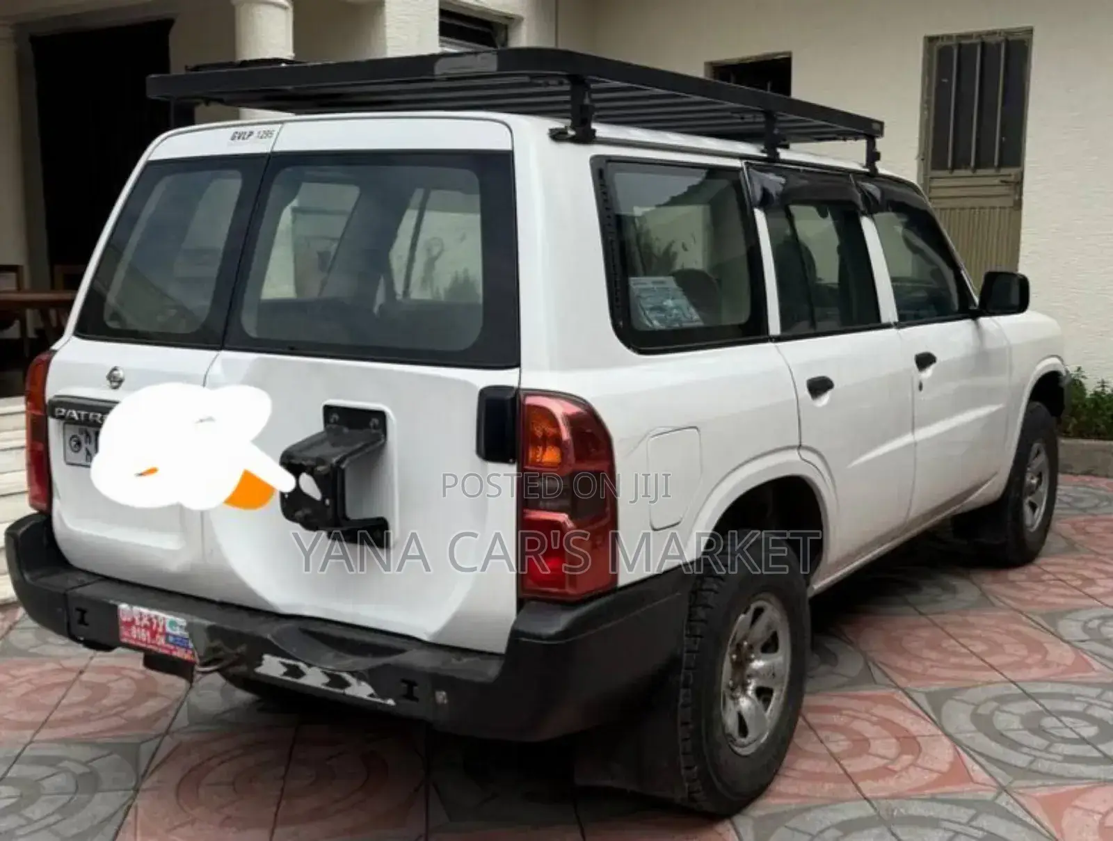 Nissan Patrol 2010 White