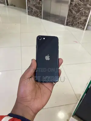 Photo - Apple iPhone SE (2020) 64 GB Black
