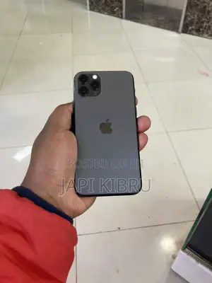 Photo - Apple iPhone 11 Pro 256 GB Black