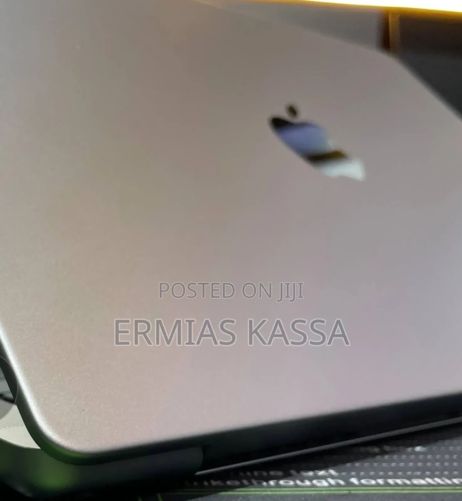 New Laptop Apple MacBook Pro M1 32GB Apple M1 Pro SSD 512GB