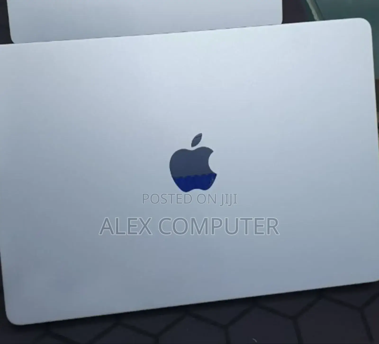 New Laptop Apple MacBook Air 2025 M4 13-Inch 16GB Apple M4 SSD 256GB