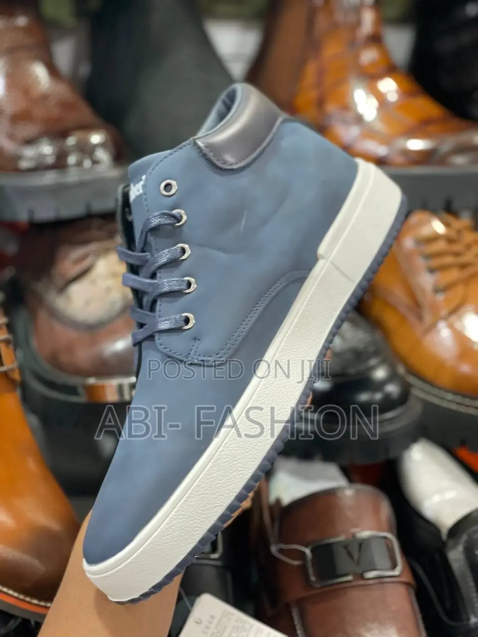 Timberland Chukka Leather Mens Shoe