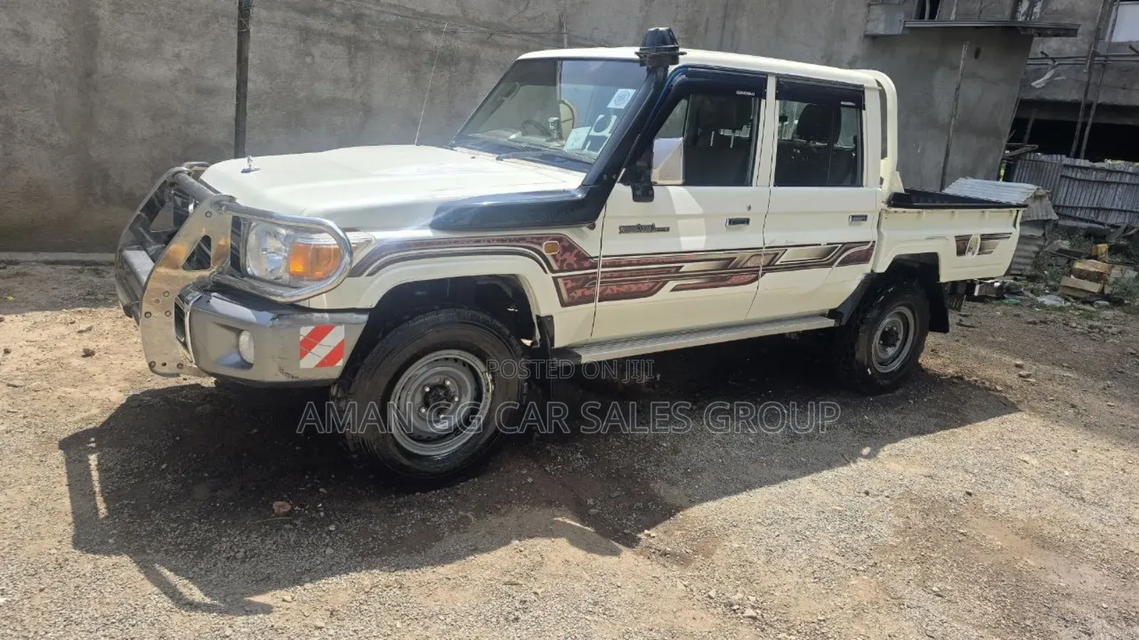 Toyota Land Cruiser 2015 White