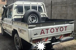 Toyota Land Cruiser 2015 White