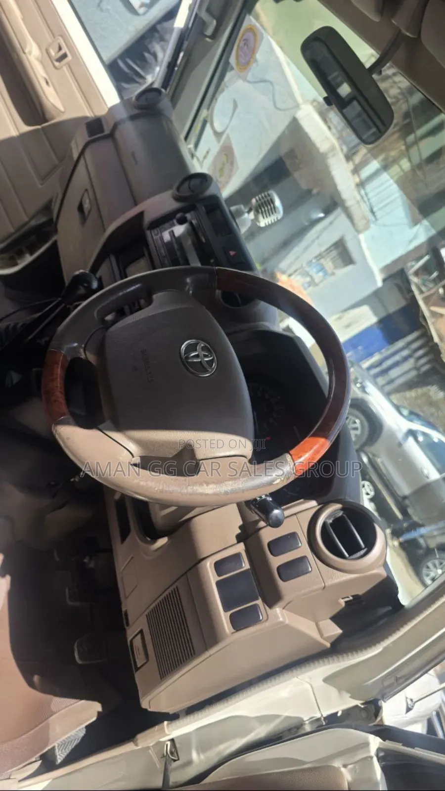 Toyota Land Cruiser 2015 White