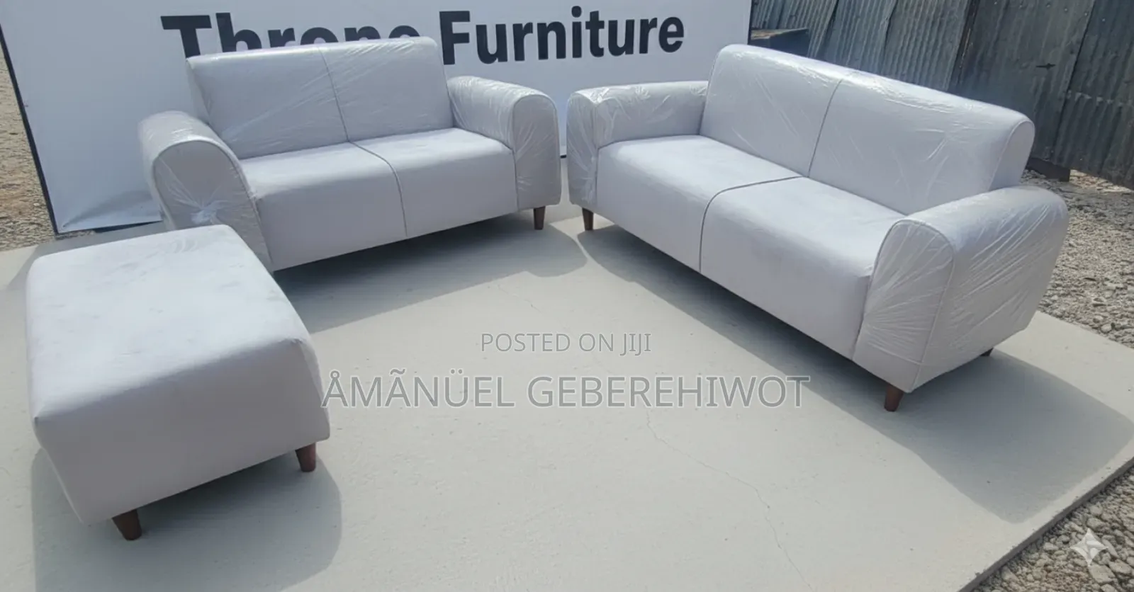 Sofa With Five+ Seat