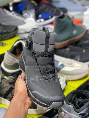 Black Columbia Hiking Boot