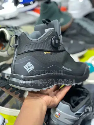 Black Columbia Hiking Boot