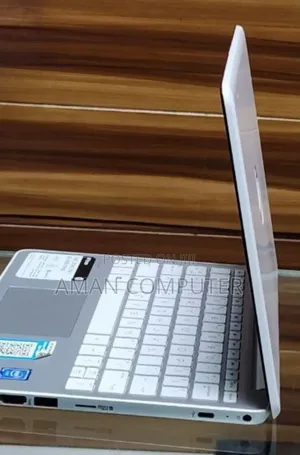 New Laptop HP Stream Notebook 4GB Intel Pentium SSD 60GB