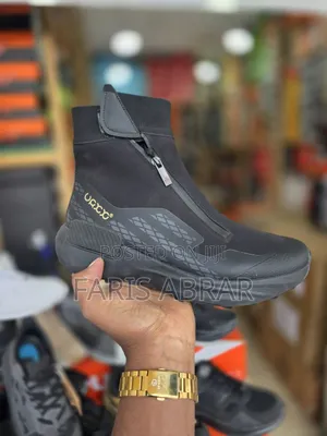 Photo - Ecco Buts Original