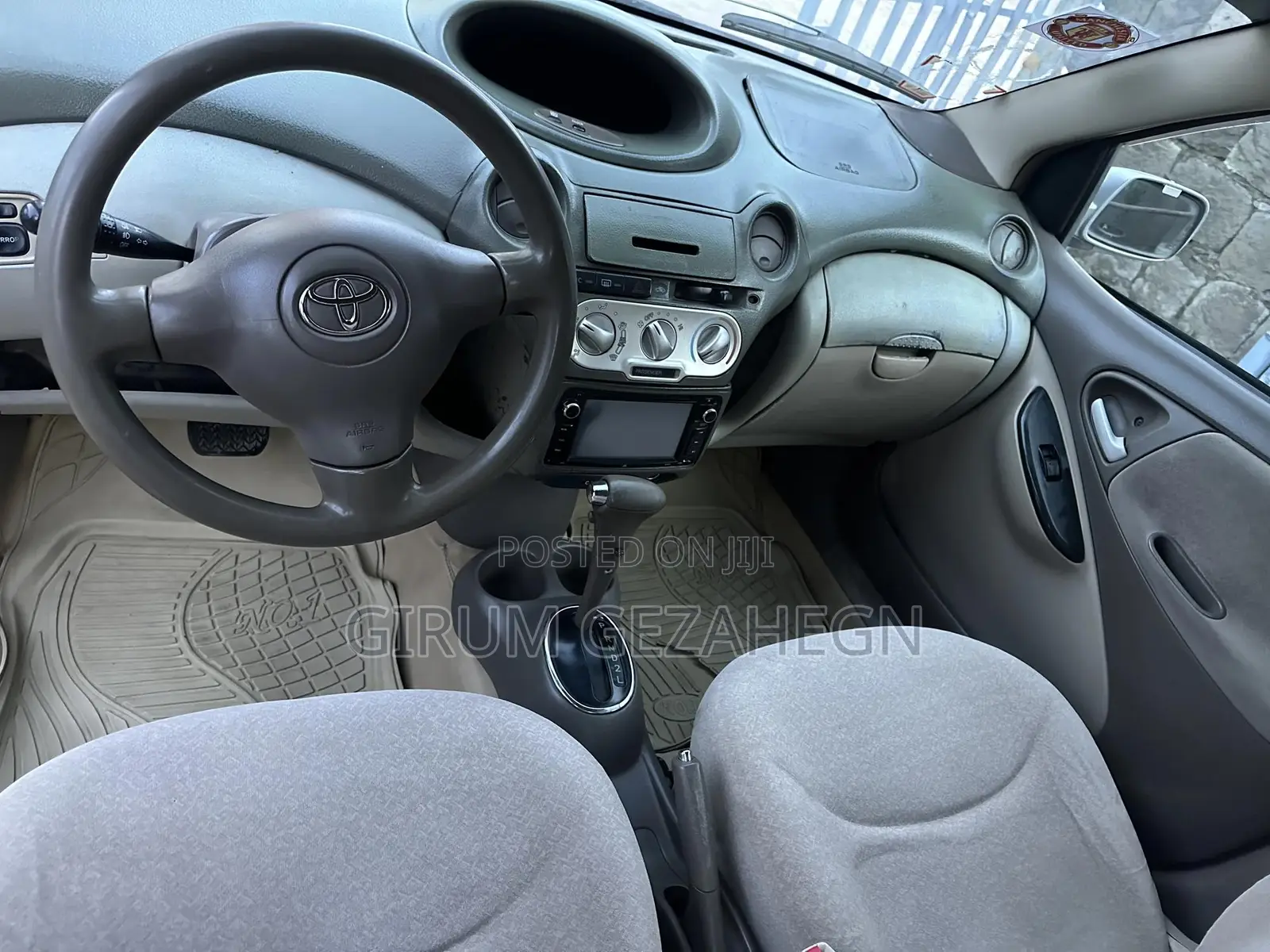 Toyota Platz 2003 Silver