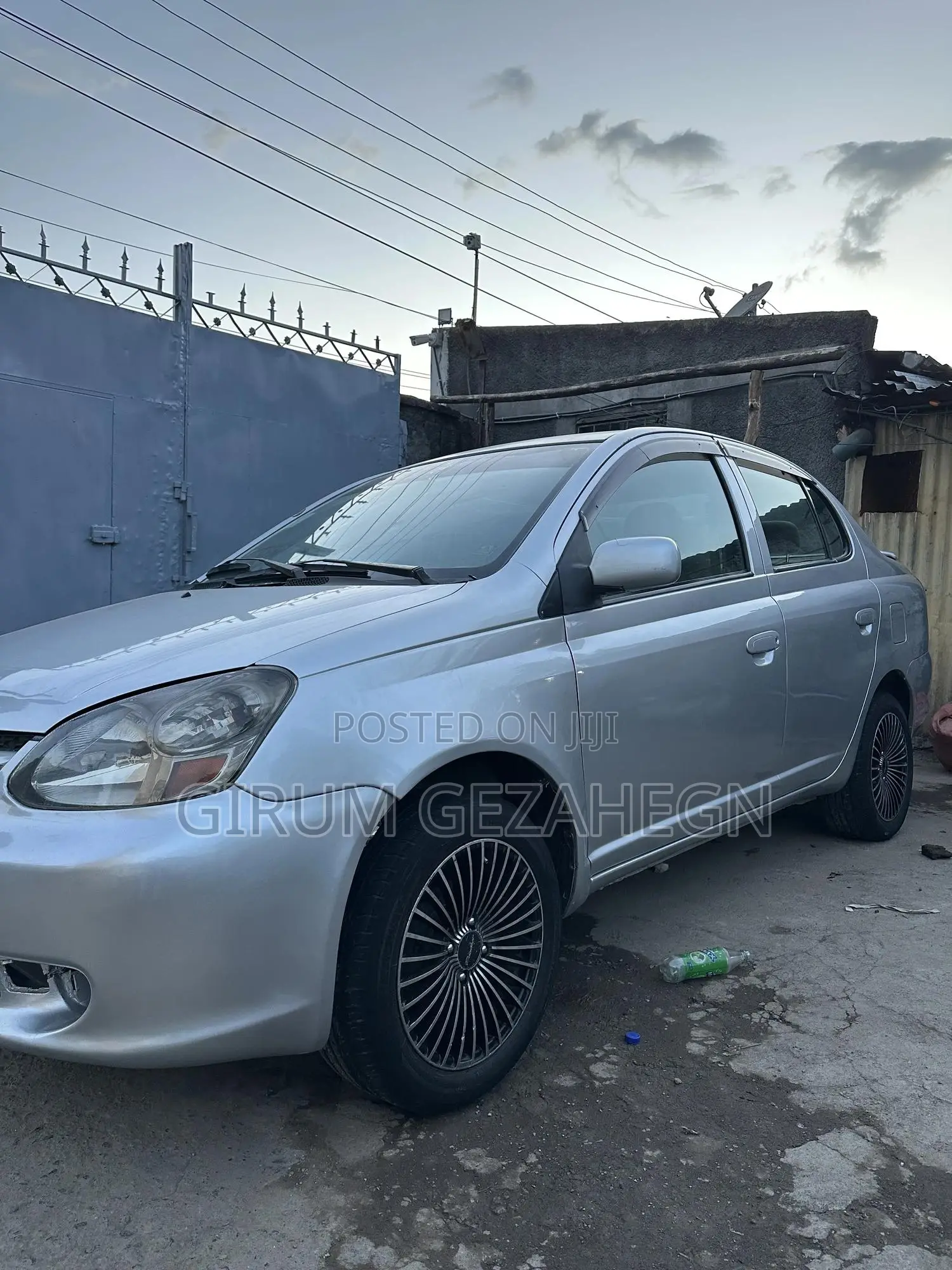 Toyota Platz 2003 Silver
