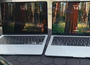 Photo - New Laptop Apple MacBook Air 16GB Apple M4 Max SSD 256GB