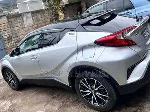 Toyota C-HR 2017 Silver