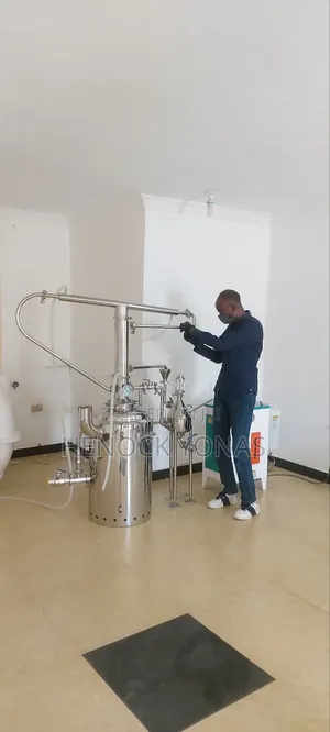 Essential Oil Distilation Machine